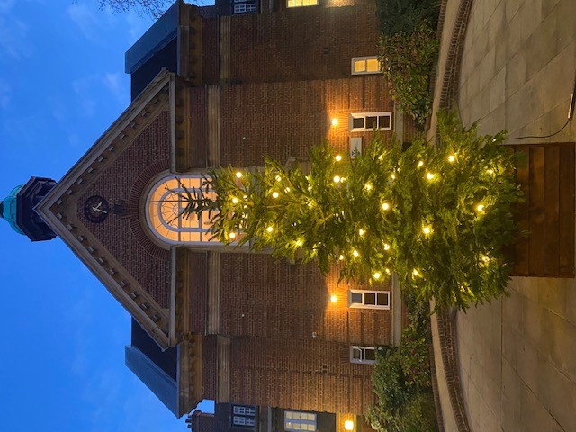 2021 Christmas Tree at front of College